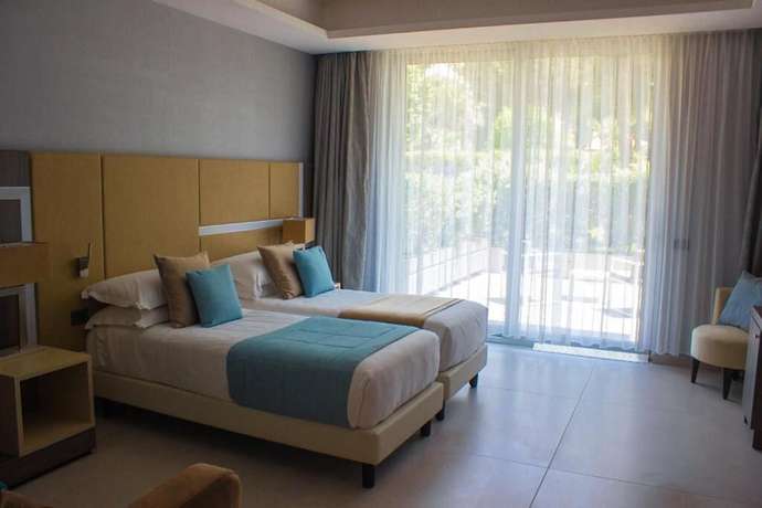 Imagen de la habitación del Hotel & Resort Tre Fontane Luxury. Foto 18