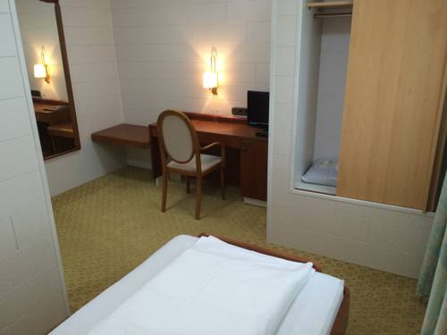 Imagen de la habitación del Hotel & Restaurant Bei Baki. Foto 3