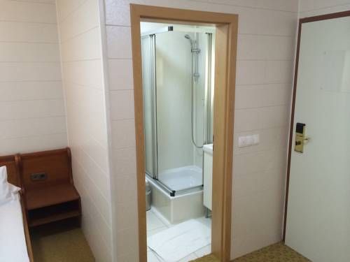 Imagen de la habitación del Hotel & Restaurant Bei Baki. Foto 4