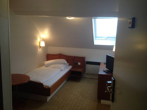 Imagen de la habitación del Hotel & Restaurant Bei Baki. Foto 10