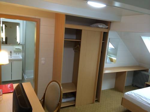 Imagen de la habitación del Hotel & Restaurant Bei Baki. Foto 14