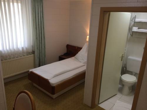 Imagen de la habitación del Hotel & Restaurant Bei Baki. Foto 15