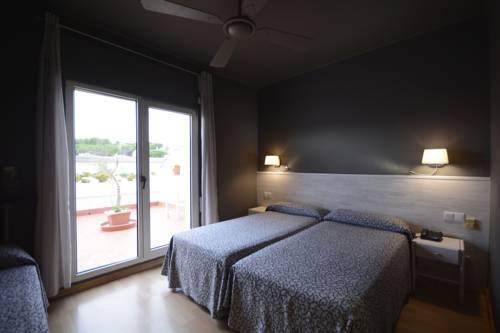 Imagen de la habitación del Hotel & Restaurant Figueres Parc. Foto 3