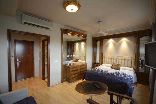 Imagen de la habitación del Hotel & Restaurant Figueres Parc. Foto 14