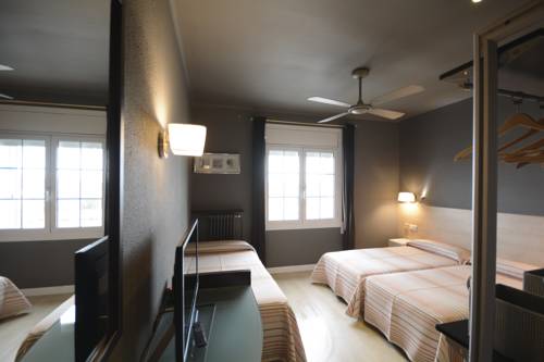 Imagen de la habitación del Hotel & Restaurant Figueres Parc. Foto 16