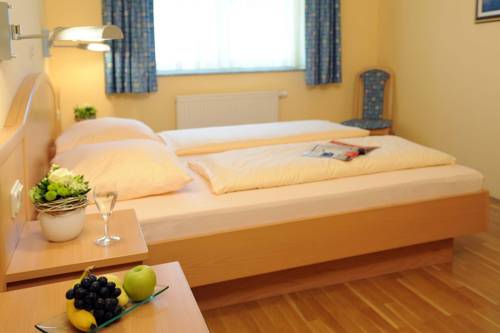 Imagen de la habitación del Hotel & Restaurant Hugenottengarten. Foto 6