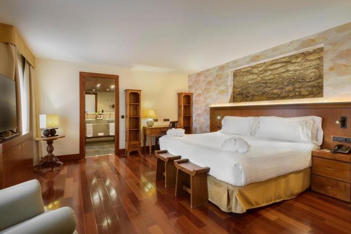 Imagen general del Hotel & Spa Monasterio de Boltaña. Foto 10