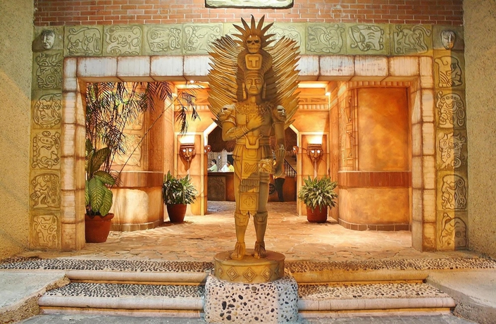 Imagen de los exteriores del Hotel & Spa Xbalamque Cancún Centro. Foto 10