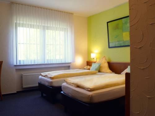 Imagen de la habitación del Hotel & Weinhaus Zum Schwarzen B&auml;ren. Foto 3