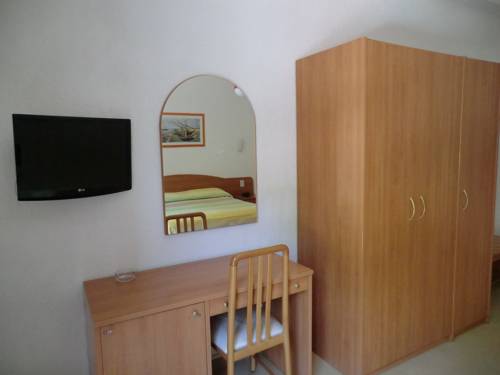 Imagen de la habitación del Hotel ananea Tropea Yachting Resort. Foto 2