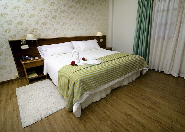 Imagen de la habitación del Hotel and Apartamentos Cons Da Garda. Foto 3