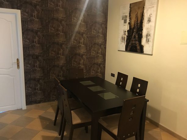 Imagen de la habitación del Hotel and Aparthotel Doha. Foto 8