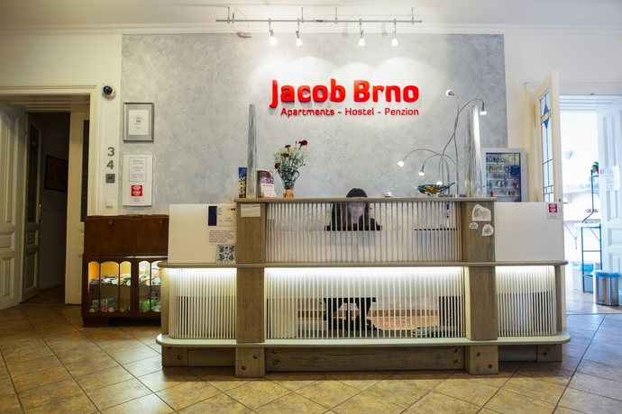 Imagen de los interiores del Hotel and Apartments Jacob. Foto 19