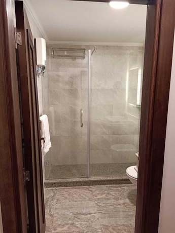 Imagen de la habitación del Hotel and Apartments Jewel Al Nasr. Foto 10
