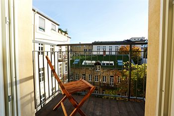 Imagen general del Hotel and Boardinghouse Garden Living. Foto 4