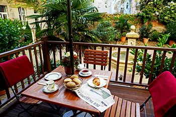 Imagen general del Hotel and Boardinghouse Garden Living. Foto 15
