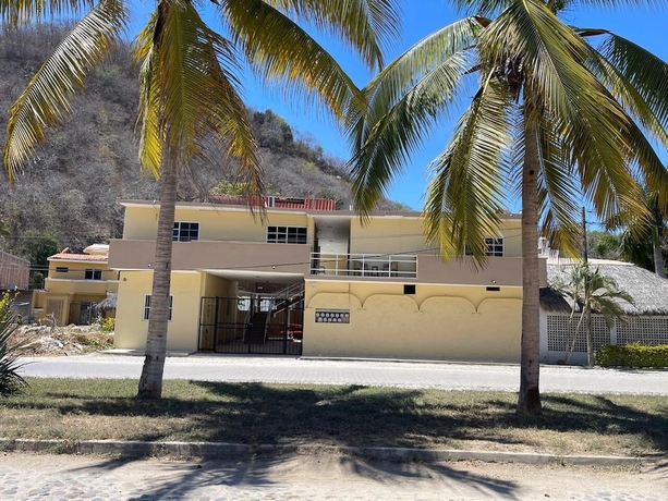 Imagen general del Hotel and Bungalows Palaces. Foto 1
