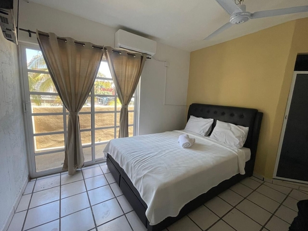 Imagen de la habitación del Hotel and Bungalows Palaces. Foto 7