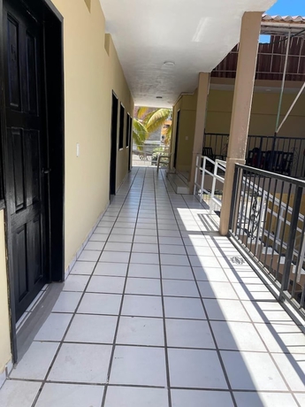Imagen de los interiores del Hotel and Bungalows Palaces. Foto 15