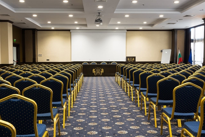 Imagen general del Hotel and Casino Cherno More. Foto 3