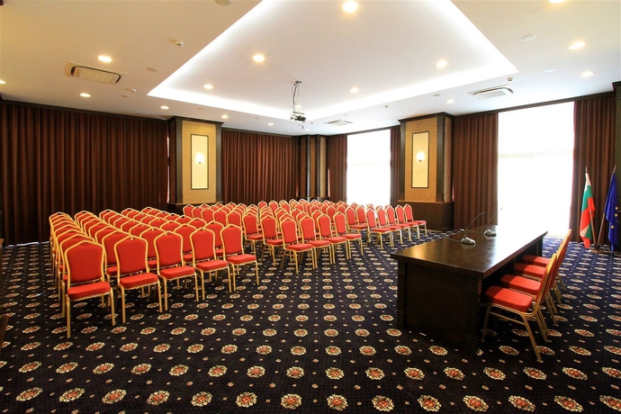 Imagen general del Hotel and Casino Cherno More. Foto 4