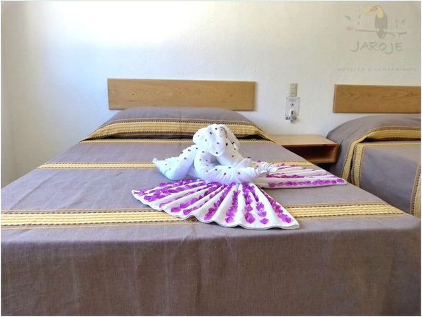 Imagen de la habitación del Hotel and Condominios Jaroje. Foto 3