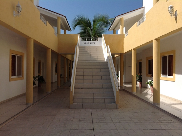 Imagen de los interiores del Hotel and Condominios Jaroje. Foto 19