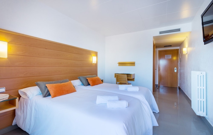 Imagen de la habitación del Hotel and Diving Les Illes. Foto 10