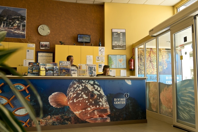 Imagen de los interiores del Hotel and Diving Les Illes. Foto 19