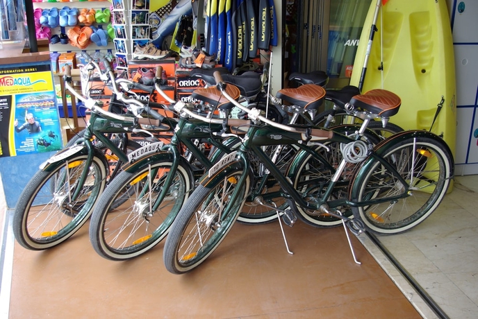 Imagen general del Hotel and Diving Les Illes. Foto 4