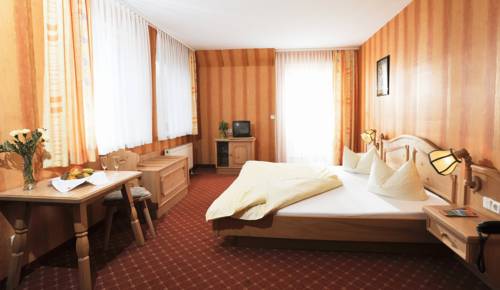 Imagen de la habitación del Hotel and Gasthof Zur Linde, M&ouml;nchgut. Foto 2
