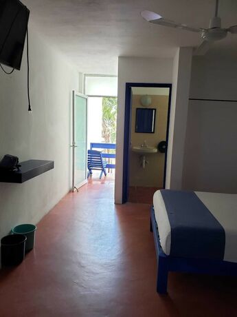 Imagen general del Hotel and Hostal Mayflower. Foto 2