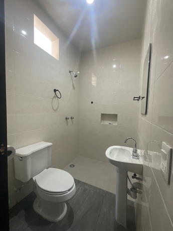 Imagen de la habitación del Hotel and Hostel 230. Foto 13