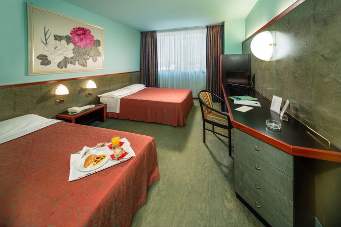 Imagen de la habitación del Hotel and Loisir Le Ruote. Foto 4