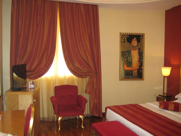 Imagen de la habitación del Hotel and Meeting Centergross. Foto 3