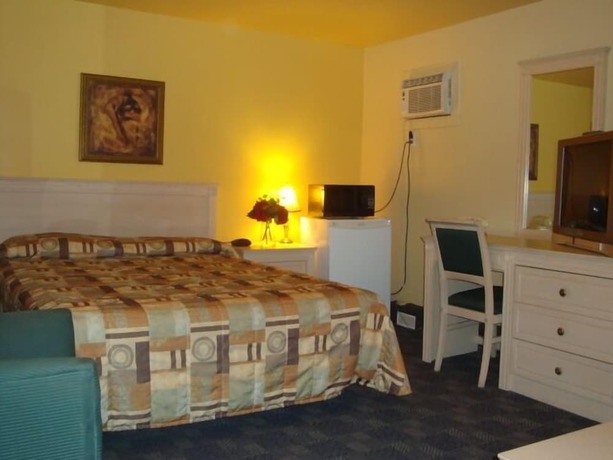 Imagen de la habitación del Hotel and Motel le Luxembourg. Foto 14