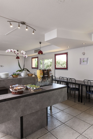 Imagen del bar/restaurante del Hotel and Residence Calais Car Ferry. Foto 5