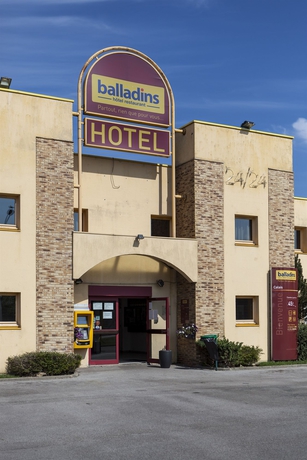 Imagen de la habitación del Hotel and Residence Calais Car Ferry. Foto 14