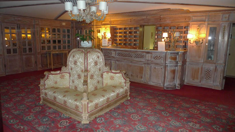 Imagen de los interiores del Hotel and Residence Catturani. Foto 11
