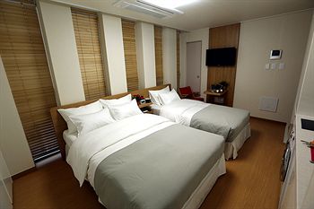 Imagen general del Hotel and Residence Nmore. Foto 9