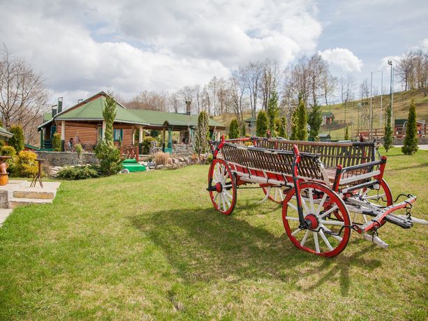 Imagen de los exteriores del Hotel and Resort Gacka. Foto 15