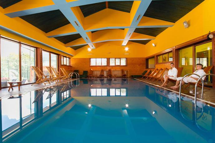 Imagen de la piscina del Hotel and Resort Gacka. Foto 24