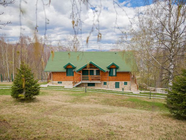 Imagen de los exteriores del Hotel and Resort Gacka. Foto 18