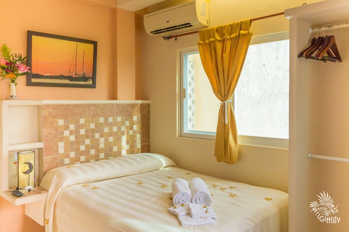 Imagen de la habitación del Hotel and Restaurant Bucaneros, Isla Mujeres. Foto 7