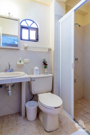 Imagen de la habitación del Hotel and Restaurant Bucaneros, Isla Mujeres. Foto 14