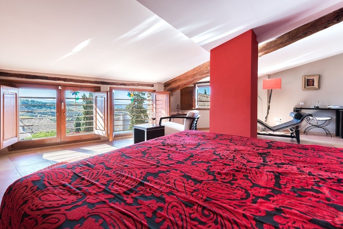 Imagen de la habitación del Hotel and Restaurant Cal Llop. Foto 14