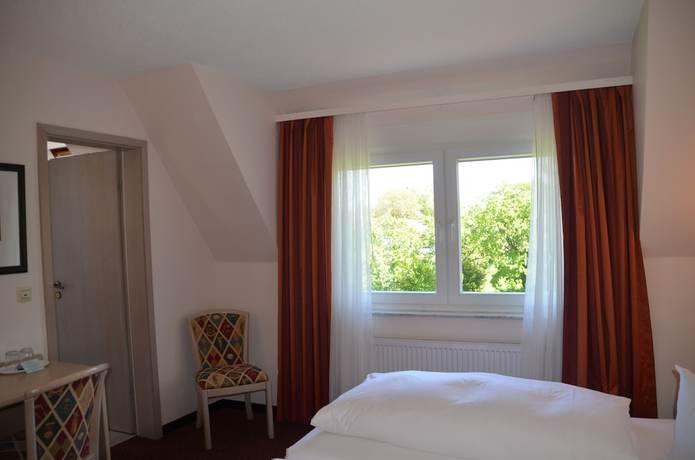 Imagen de la habitación del Hotel and Restaurant Castell. Foto 14