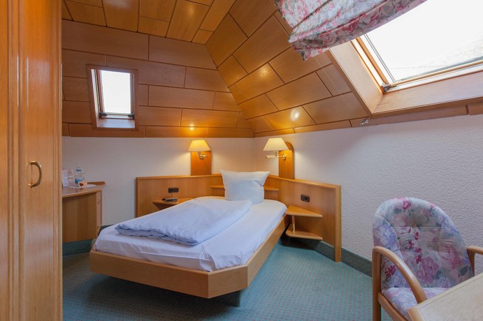 Imagen de la habitación del Hotel and Restaurant Krone. Foto 9