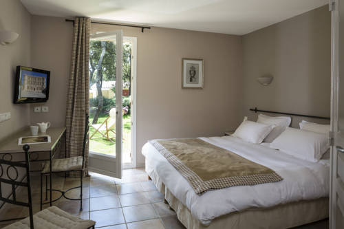 Imagen de la habitación del Hotel and Restaurant La Bastide De Grignan. Foto 7