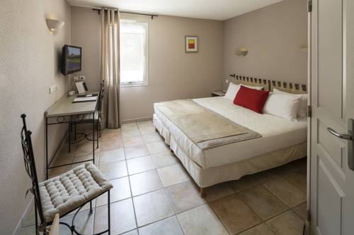 Imagen de la habitación del Hotel and Restaurant La Bastide De Grignan. Foto 12